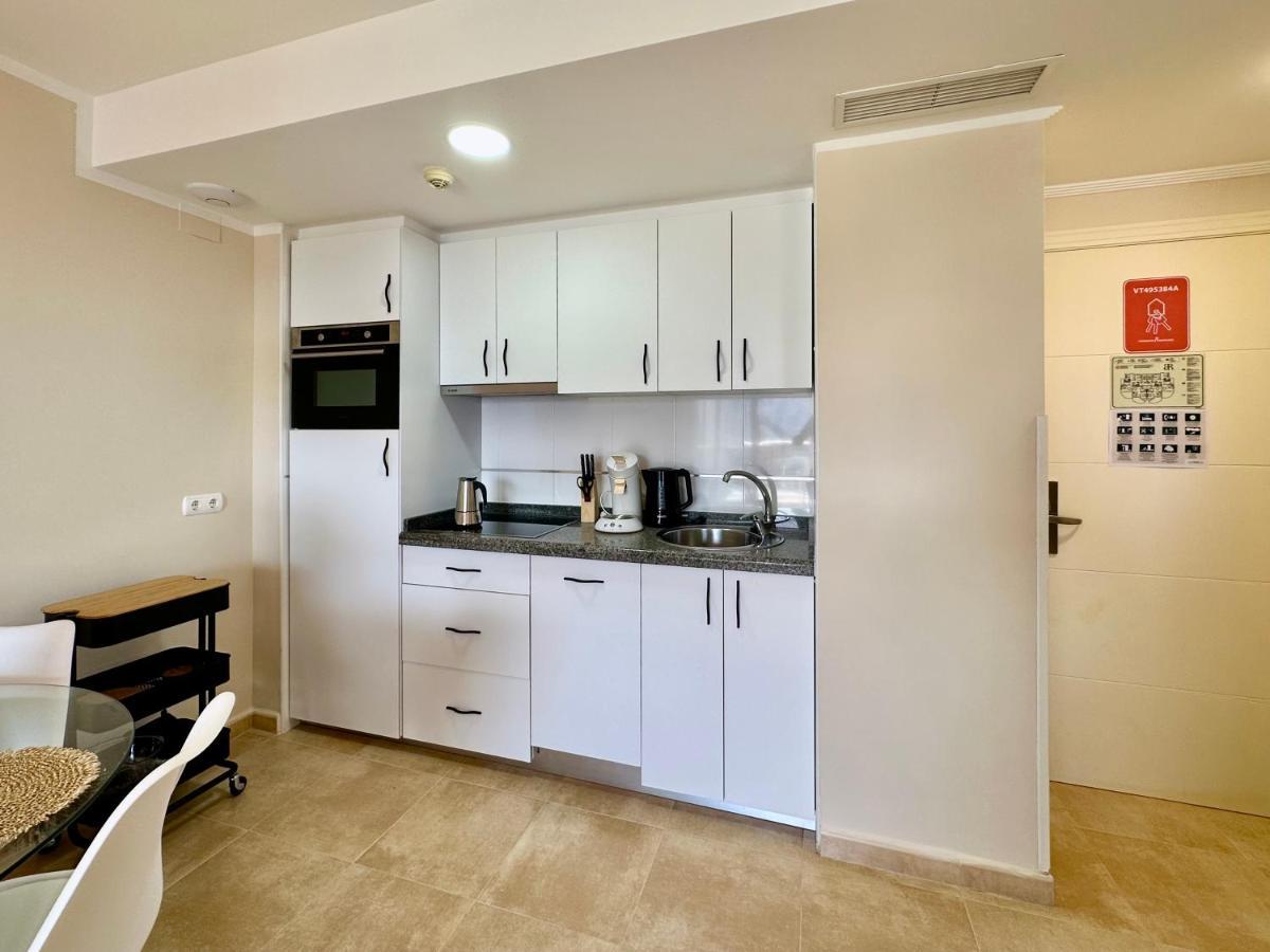 Clubrent - Esmeralda Suites 21º Piso Кальпе Екстер'єр фото