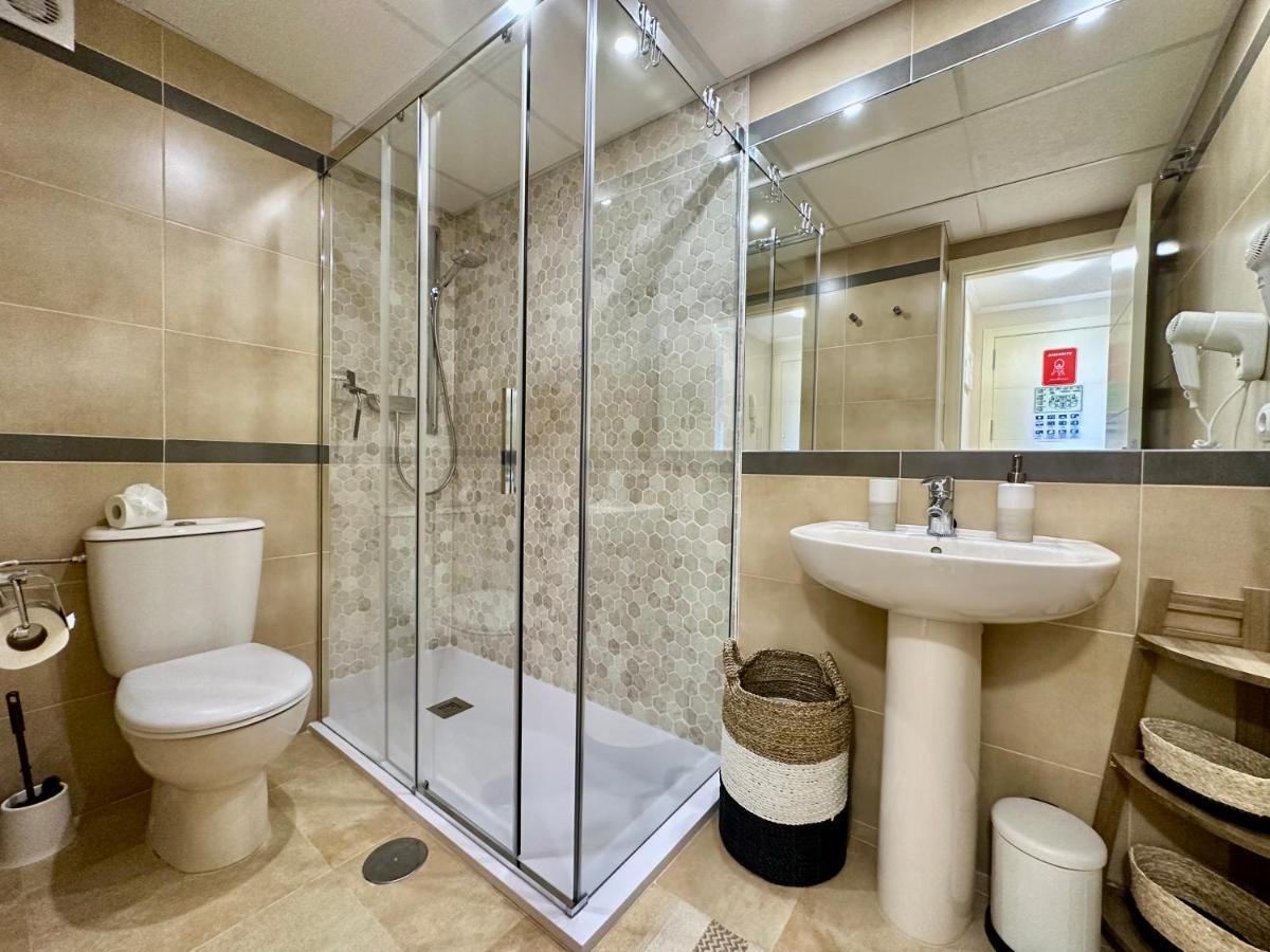 Clubrent - Esmeralda Suites 21º Piso Кальпе Екстер'єр фото