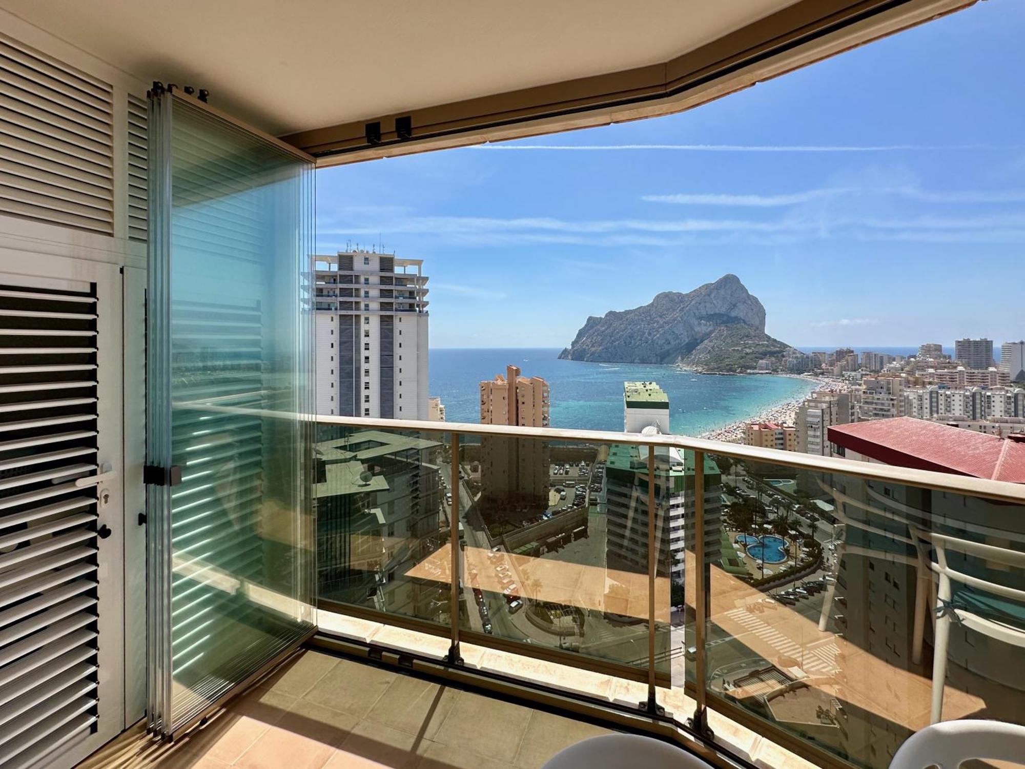 Clubrent - Esmeralda Suites 21º Piso Кальпе Екстер'єр фото